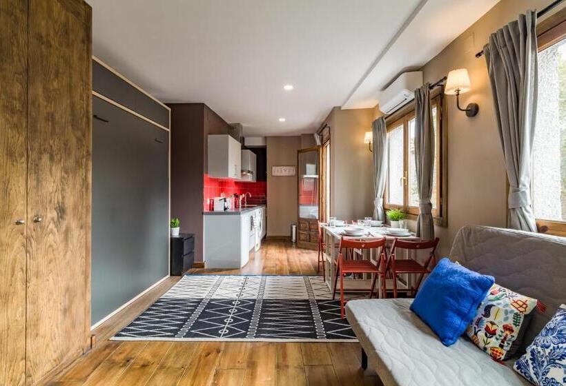 استودیوی استاندارد, La Arbolada