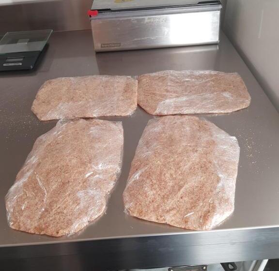 带共用浴室的标准房间, La Bola