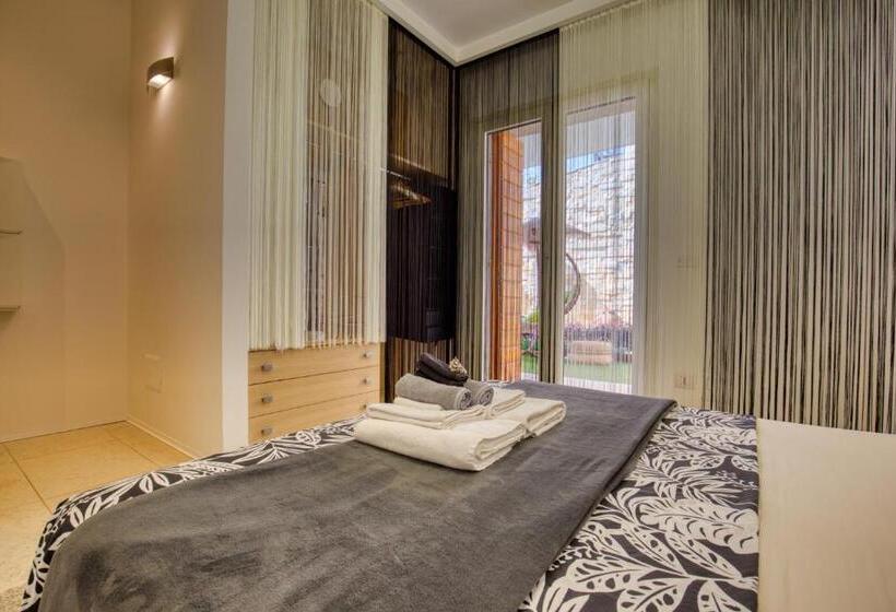 سوئیت 2 خوابه, Residenze Longhi