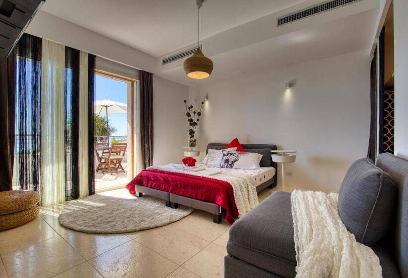 اتاق لوکس با چشمانداز دریا, Residenze Longhi