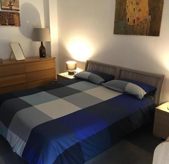 חדר סטנדרט חדר אמבטיה משותף, Blackboard House