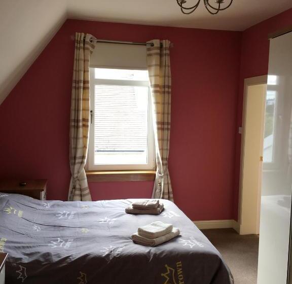 חדר דלוקס, Hillhouse