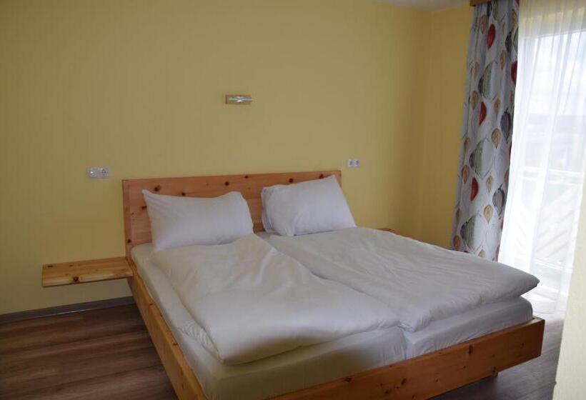 Номер Стандарт с Балконом, Der Schildbacherhof