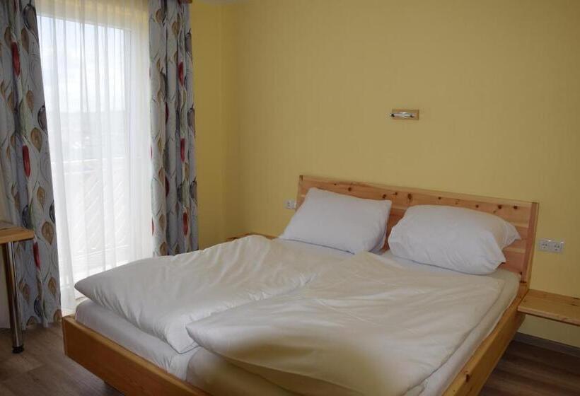 标准间带阳台, Der Schildbacherhof