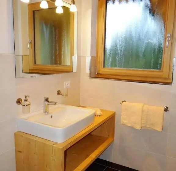 １ベッドルームアパートメント, Hochwieserhof
