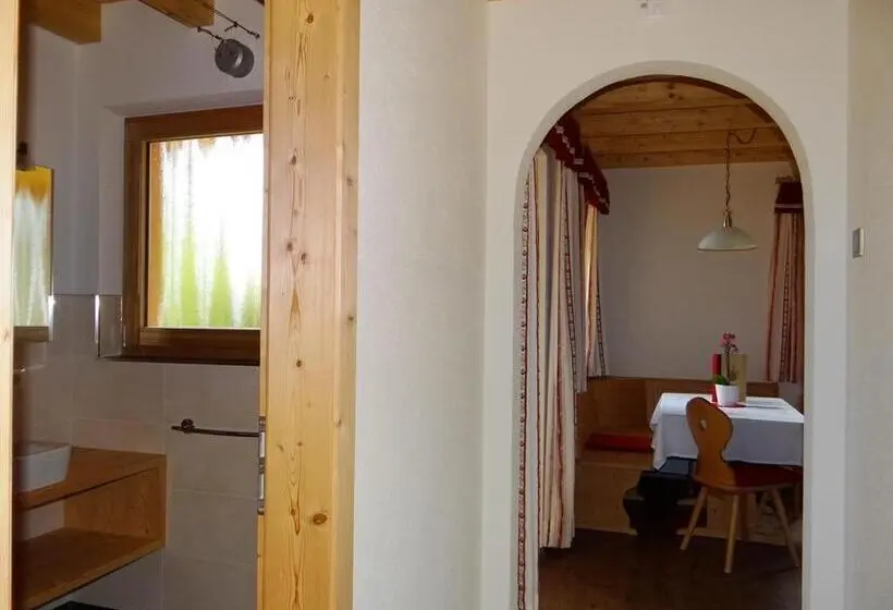１ベッドルームアパートメント, Hochwieserhof