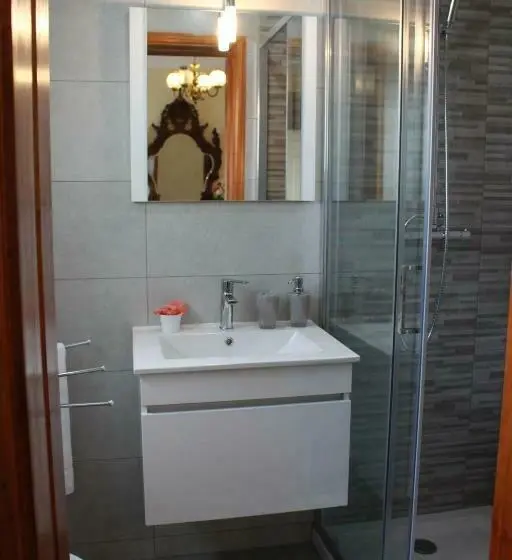 バルコニー付きスタンダードルーム, Graciosa Guest House
