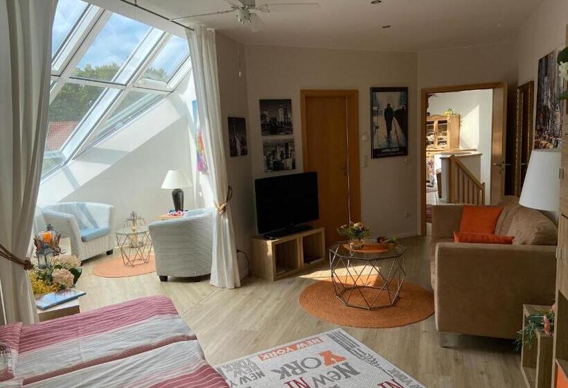 جناح مزوَّد بشرفة, Villa Auszeit