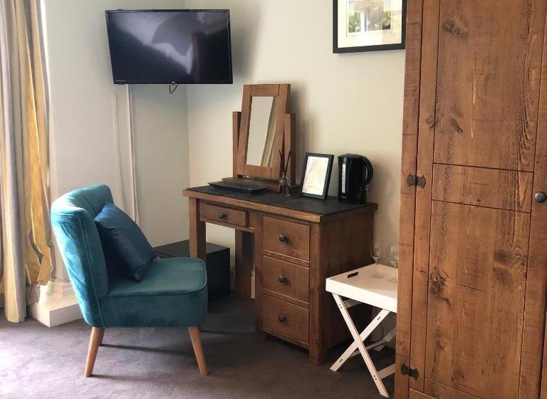 Номер Deluxe Кровать Кинг, The Hollow Bed And Breakfast