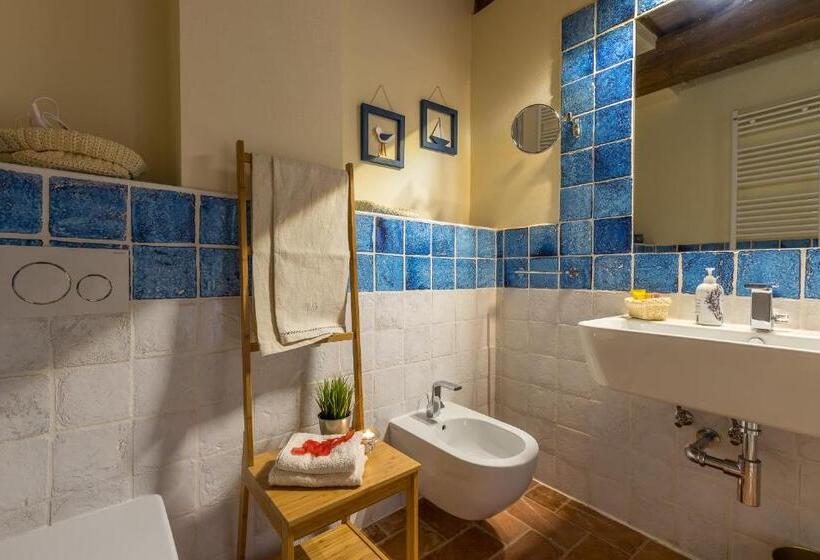 스탠다드 트리플 룸, B&b Pietra A Padule