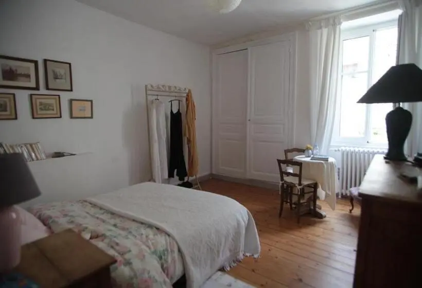 Camera Standard, Le Magnolia
