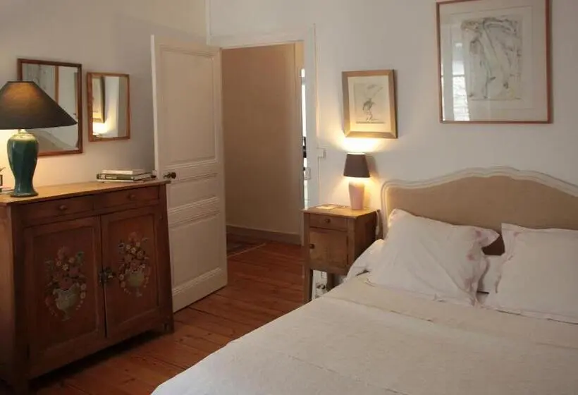 Camera Standard, Le Magnolia