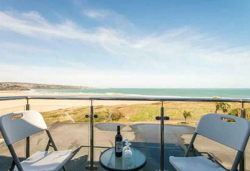 オーシャンビュースタンダードルームバルコニー付き, The Penellen Guest Accommodation Room Only