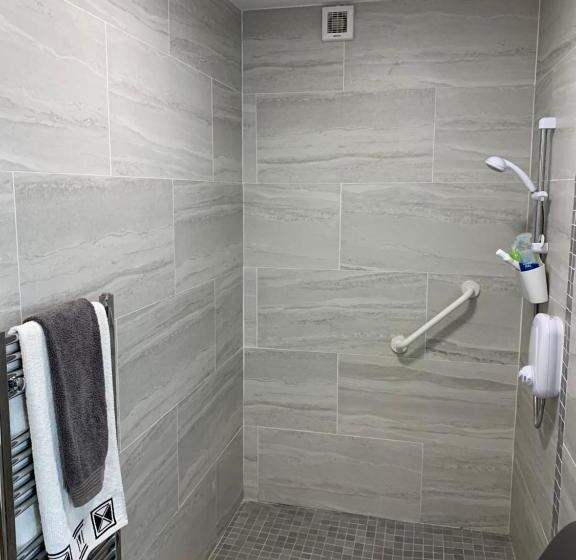 בונגלו משפחתי, Bridgeview B&b