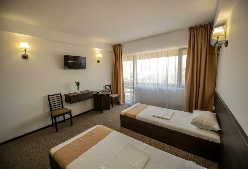 Номер Стандарт с Балконом, Casa Lui Matei