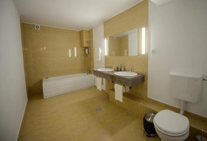 Люкс Deluxe Кровать Кинг, Casa Lui Matei