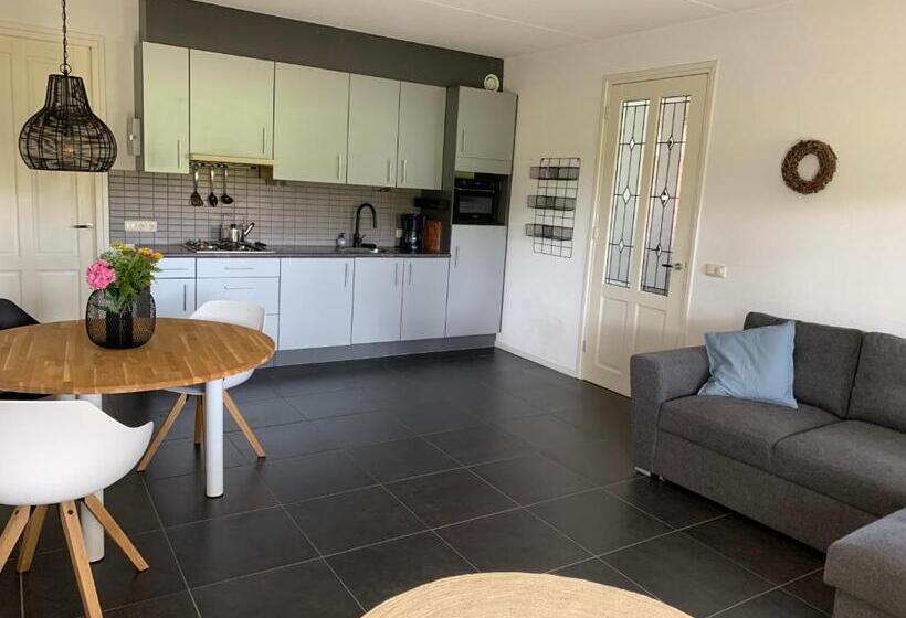 בית, חדר שינה 1, Brinkesdiek