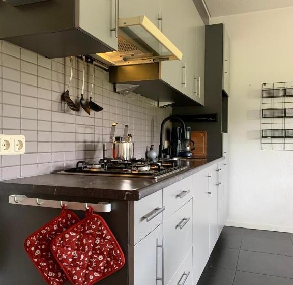 בית, חדר שינה 1, Brinkesdiek