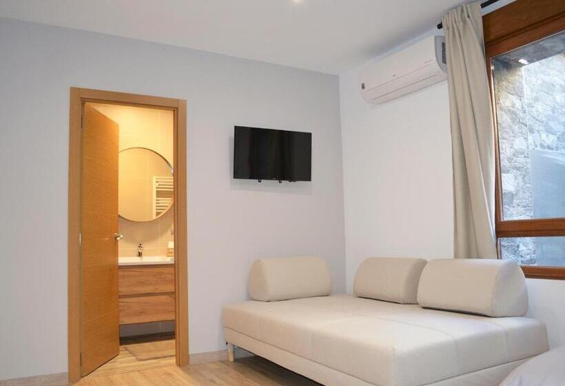 חדר דלוקס, Infinium Zamora Suites