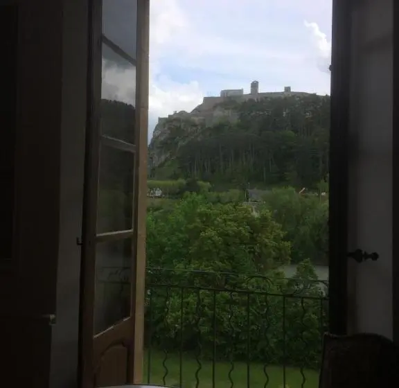 ハイドロマッサージバス付きスイート, Château De La Cazette