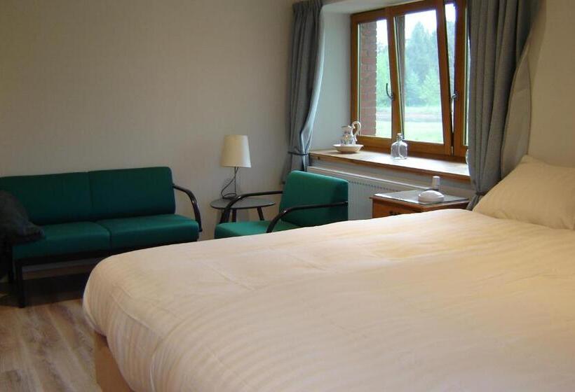 חדר דלוקס עם נוף להרים, Notre Cachette