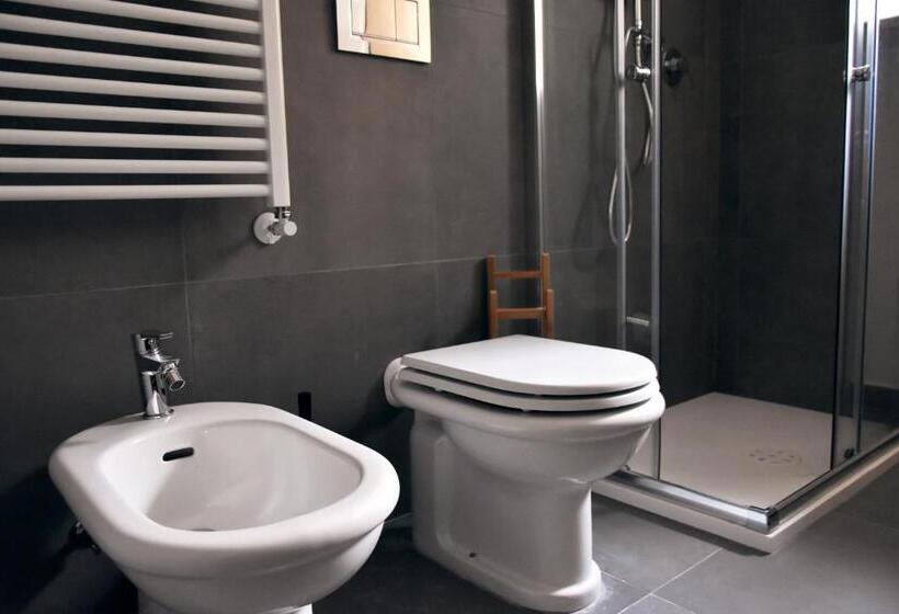 Pokój Standard Jednoosobowy, Xviii Arcano