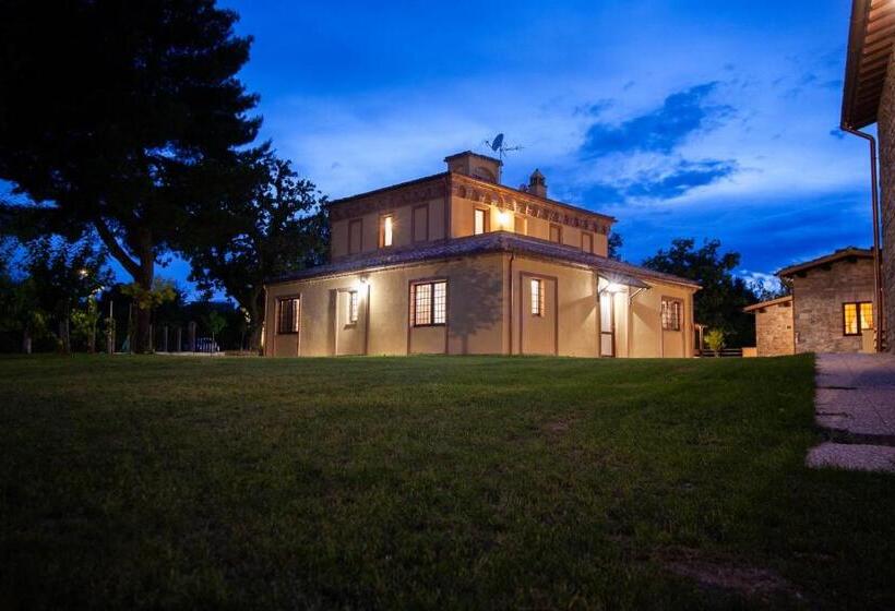 Трехместный Номер Классика, Borgopratole Countryhouse