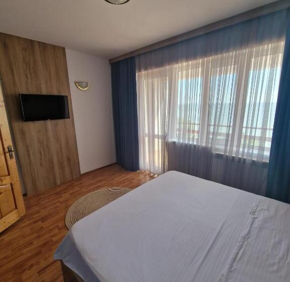 חדר סטנדרט, Poarta Apelor