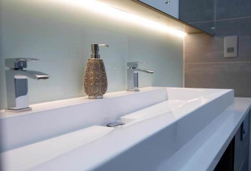 スイート（家族用）, The Vanguard York   Private Residence