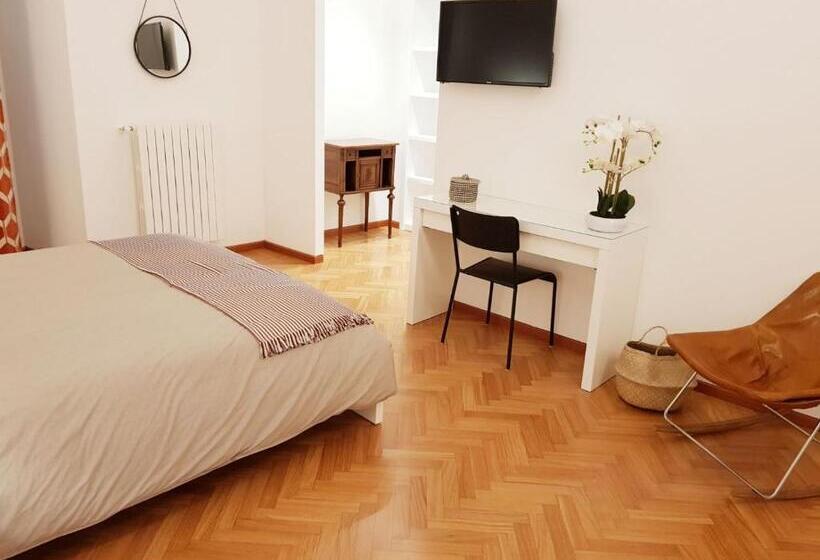 اتاق لوکس با بالکن, Borgoantico34   Luxury Room