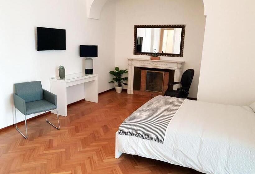 اتاق استاندارد با چشمانداز باغ, Borgoantico34   Luxury Room