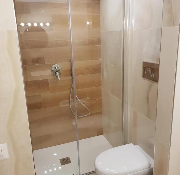 اتاق لوکس چهار تخته, Borgoantico34   Luxury Room