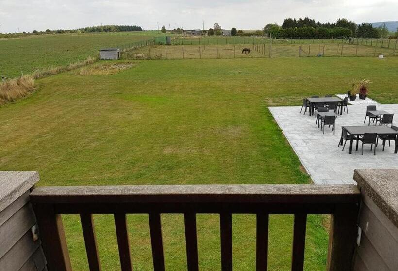 Семейный Номер Вид на Сад, Auberge Des Blancs Cailloux