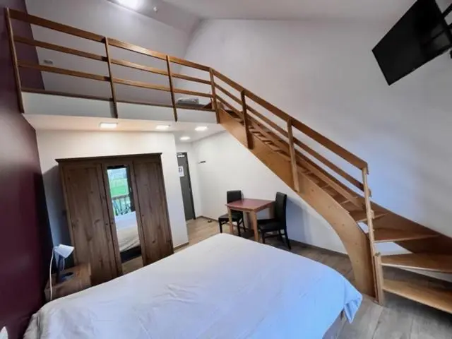 ファミリールーム, Auberge Des Blancs Cailloux