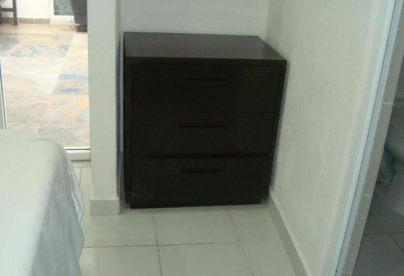 سوییت, & Suites Vayor