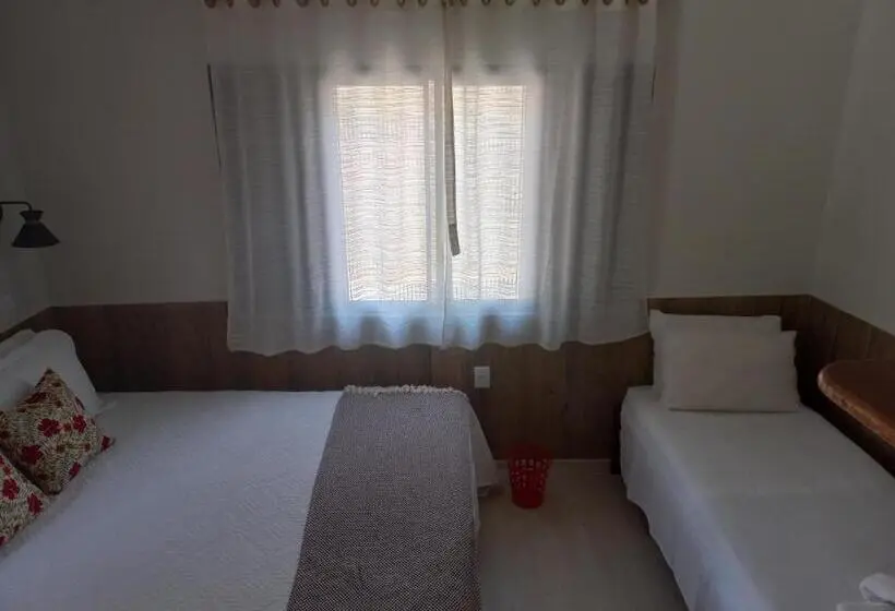 ベーシックトリプルルーム, Recanto Caminho Das águas