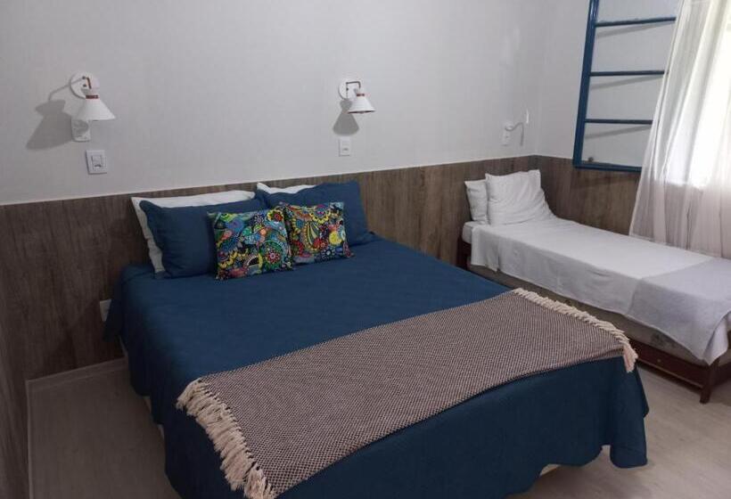 Quarto Triplo Basic, Recanto Caminho Das águas
