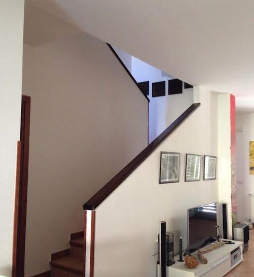 آپارتمان 1 خوابه با چشمانداز باغ, Torre Sances House