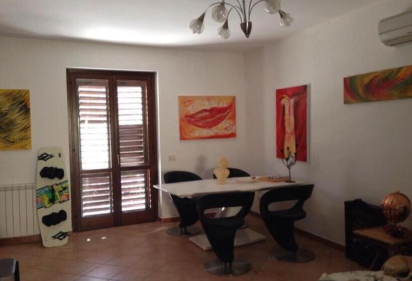 آپارتمان 1 خوابه با چشمانداز باغ, Torre Sances House