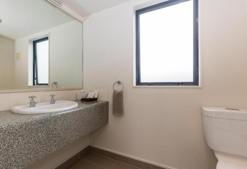 إستوديو سوبيريور, Bella Vista Motel Dunedin