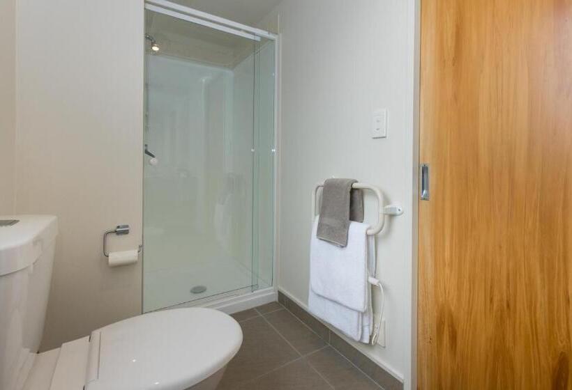 إستوديو قياسى, Bella Vista Motel Dunedin