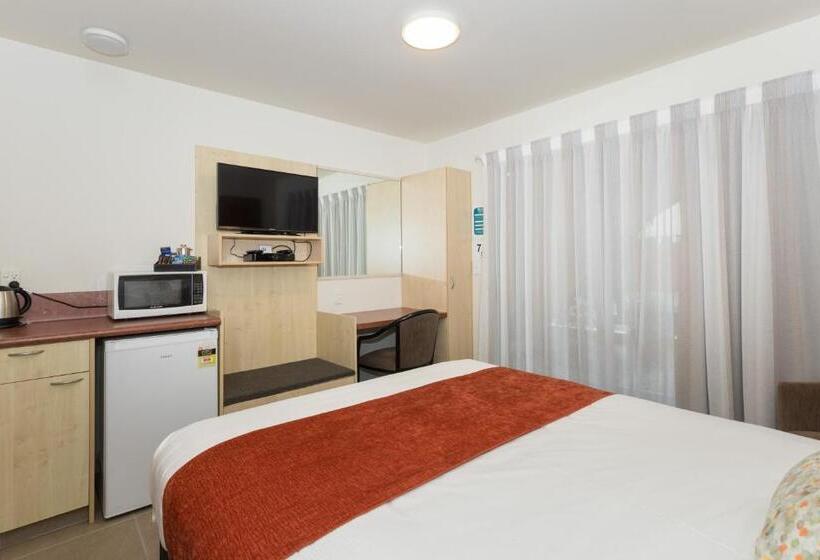 إستوديو قياسى, Bella Vista Motel Dunedin