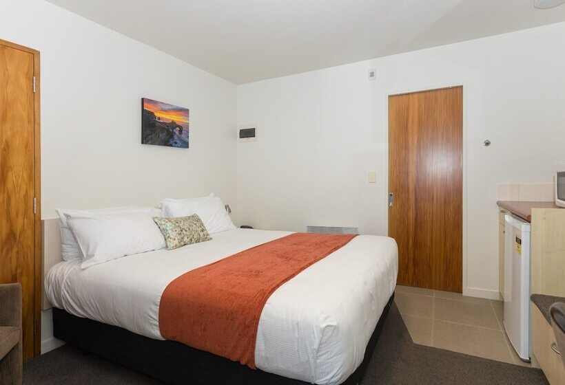 إستوديو قياسى, Bella Vista Motel Dunedin