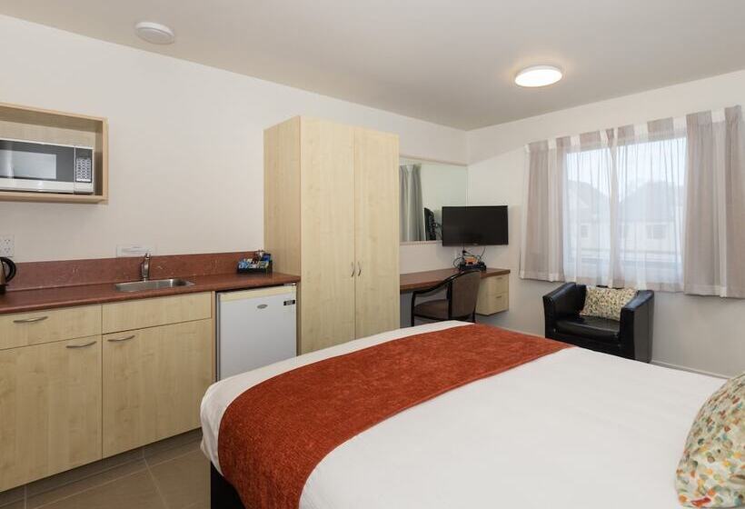 إستوديو سوبيريور, Bella Vista Motel Dunedin