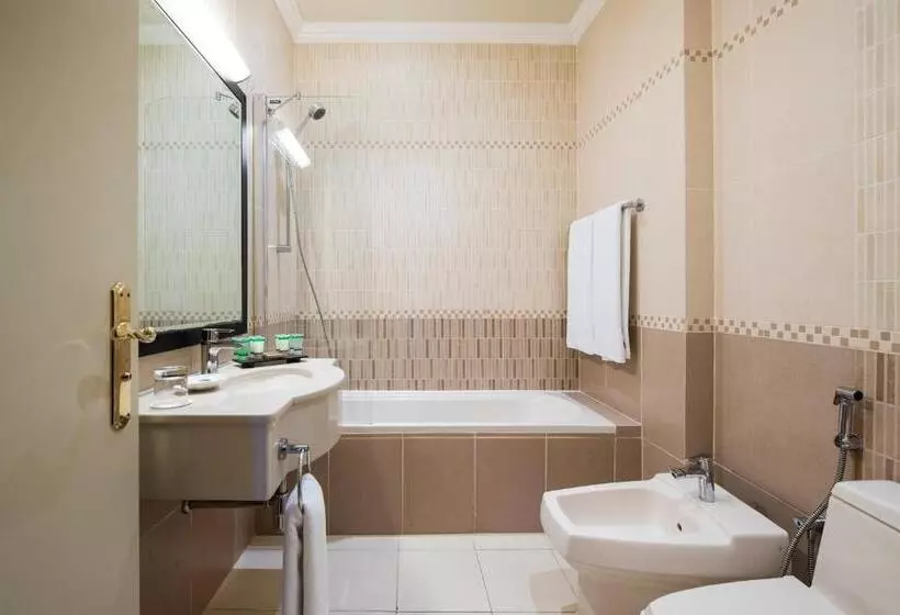 1 Bedroom Penthouse Apartment, Al Hamra Residence