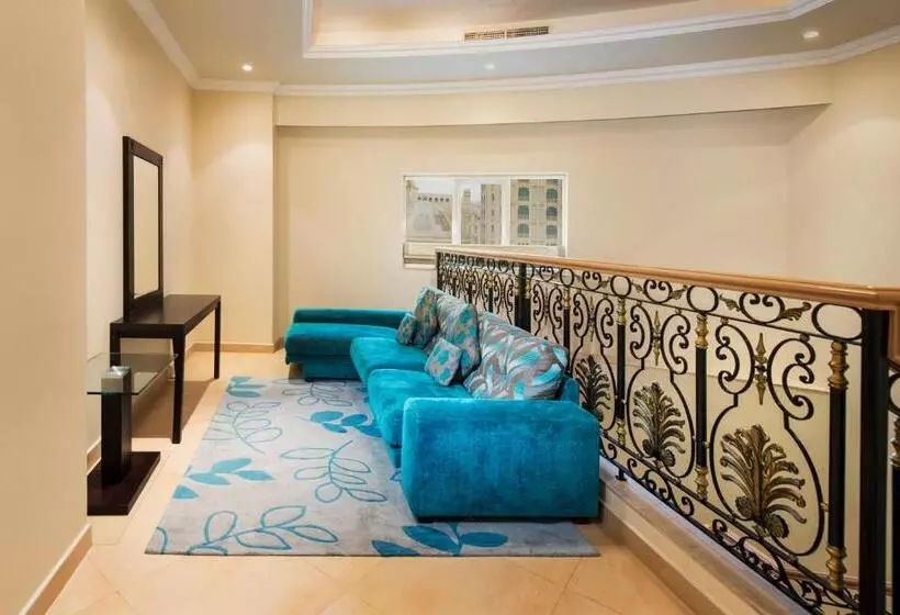 1 Bedroom Penthouse Apartment, Al Hamra Residence
