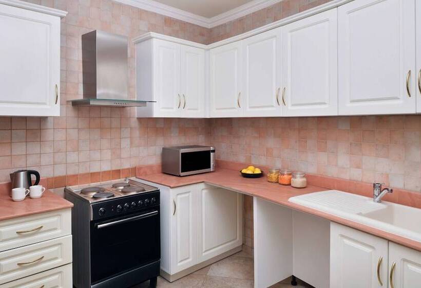 استودیوی استاندارد, Al Hamra Residence