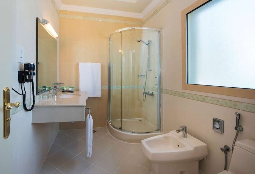 اتاق لوکس, Al Hamra Residence