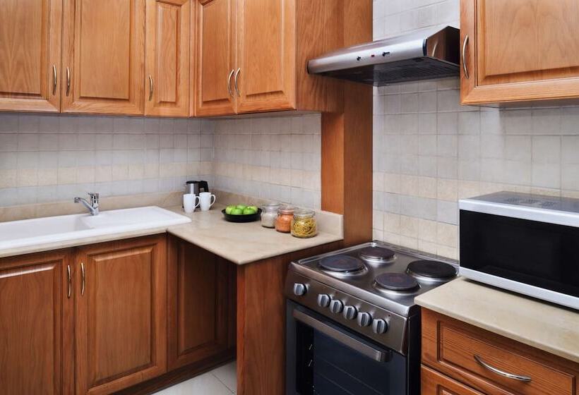 Номер Deluxe, Al Hamra Residence