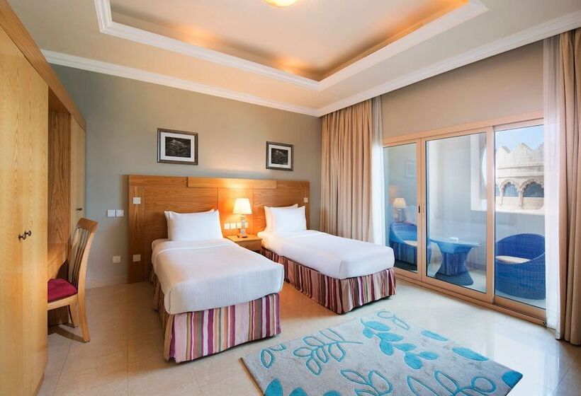 Номер Deluxe, Al Hamra Residence